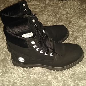 Timberland Shoes - Black timberlands Timberland Shoes - Black timberlands